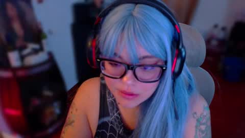 marcela2101s online show from 10/27/25, 08:02