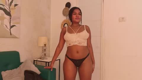 Snapshot of marcela_cepeda chatting on 07/24/26, 07:01 Mar online show from 07/24/26, 07:01