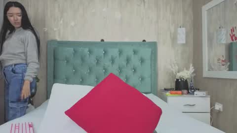 Marcela online show from 11/04/25, 07:35