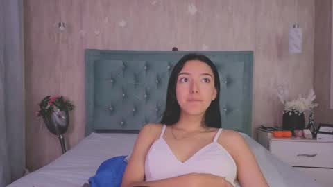 Marcela online show from 11/05/25, 08:42