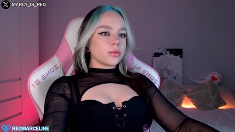 Snapshot of marceline_red chatting on 01/26/25, 07:09 Lady Marceline online show from 01/26/25, 07:09