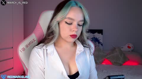 Snapshot of marceline_red chatting on 01/28/25, 03:57 Lady Marceline online show from 01/28/25, 03:57