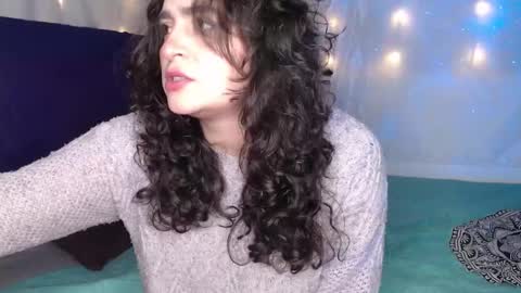 Snapshot of marceline_uu chatting on 12/31/24, 06:13 M A R C I online show from 12/31/24, 06:13