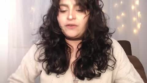Snapshot of marceline_uu chatting on 02/08/25, 12:17 M A R C I online show from 02/08/25, 12:17