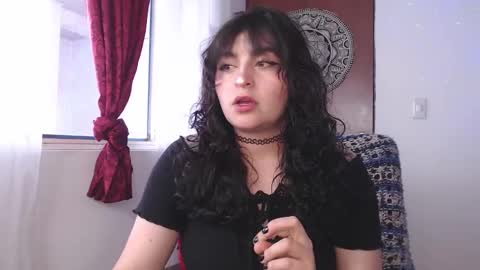 Snapshot of marceline_uu chatting on 02/18/25, 06:26 M A R C I online show from 02/18/25, 06:26