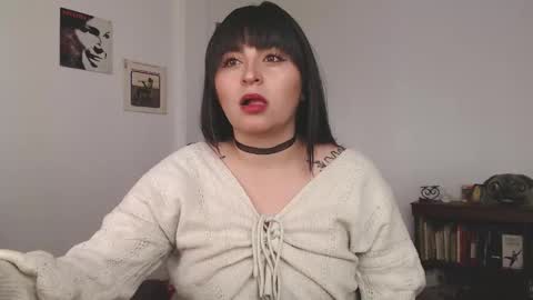 Snapshot of marceline_uu chatting on 02/26/25, 03:19 M A R C I online show from 02/26/25, 03:19