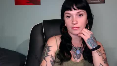 MarcelineAltaria online show from 11/10/25, 03:49