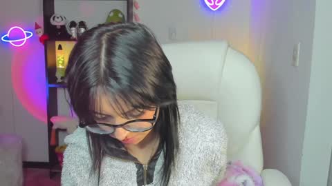 Snapshot of marcelinegh chatting on 12/11/24, 02:33 Marceline online show from 12/11/24, 02:33