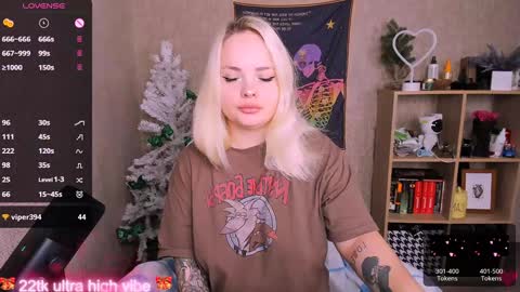 Sara online show from 01/15/25, 05:08