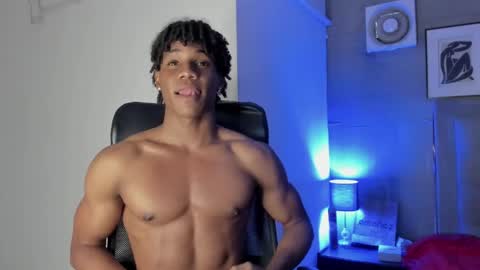 Snapshot of marcelo_dosantos77 chatting on 01/14/25, 11:37 MARCELO online show from 01/14/25, 11:37