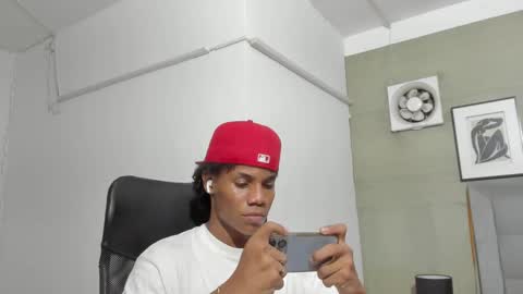 Snapshot of marcelo_dosantos77 chatting on 01/19/25, 09:55 MARCELO online show from 01/19/25, 09:55