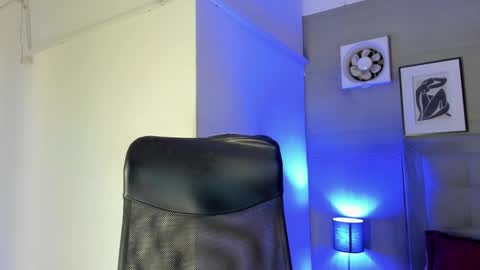Snapshot of marcelo_dosantos77 chatting on 02/03/25, 03:42 MARCELO online show from 02/03/25, 03:42