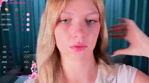 Snapshot of marcia_walker chatting on 06/19/26, 07:34 Sonya online show from 06/19/26, 07:34