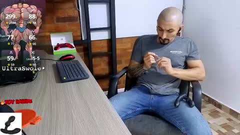 Marck  Independent model  online show from 12/16/25, 02:38