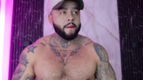 Snapshot of marcus_fit1 chatting on 02/04/26, 02:50 Marcus online show from 02/04/26, 02:50