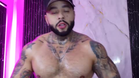 Snapshot of marcus_fit1 chatting on 02/28/26, 04:13 Marcus online show from 02/28/26, 04:13