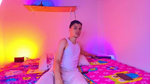 Marcus Hanks online show from 10/22/25, 10:42