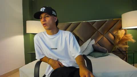 marcus_jeron online show from 10/12/25, 04:11