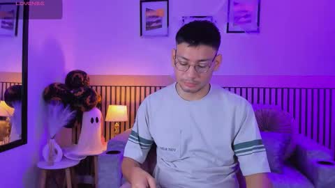 Snapshot of marcuswildx chatting on 10/16/25, 11:44 marcus online show from 10/16/25, 11:44