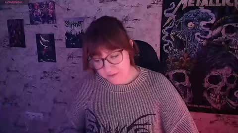 Snapshot of margaret_red chatting on 04/25/26, 01:41 Margaret online show from 04/25/26, 01:41
