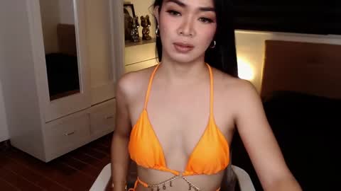 Snapshot of margawilliams chatting on 11/25/25, 08:25 Marga Williams online show from 11/25/25, 08:25