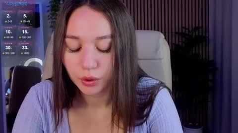 Snapshot of margo__ness chatting on 10/14/25, 02:23 Mag online show from 10/14/25, 02:23