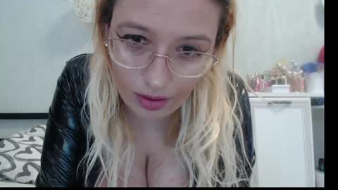 margo_shine online show from 04/29/26, 02:21
