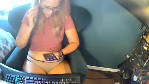 Elle online show from 09/17/25, 12:51