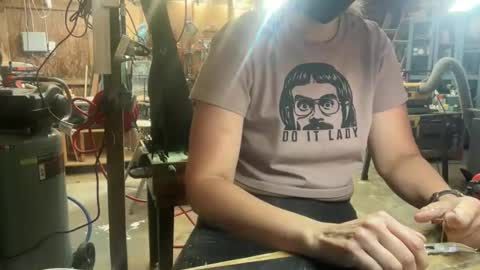 Elle online show from 04/20/26, 06:42