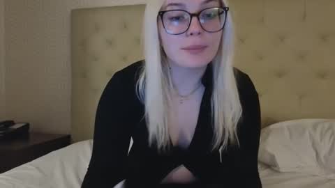 margot_robbie7 online show from 01/17/25, 05:00