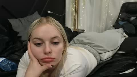 margot_robbie7 online show from 02/21/25, 04:18