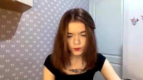 Lina online show from 12/02/25, 09:21