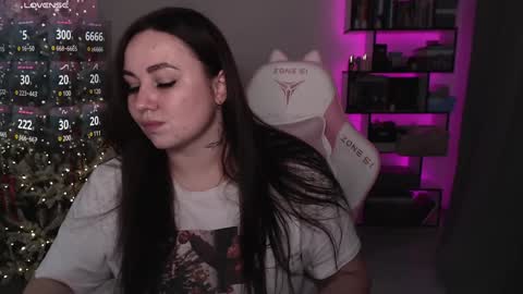 mari moore online show from 12/29/24, 10:56