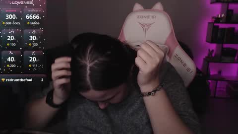 mari moore online show from 10/19/25, 05:13