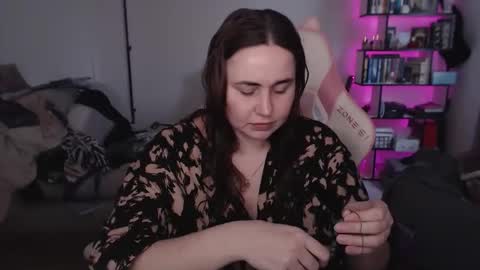 mari moore online show from 03/02/26, 10:44