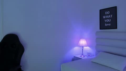 Snapshot of mari_salgado chatting on 01/14/25, 02:11 mari_salgado online show from 01/14/25, 02:11