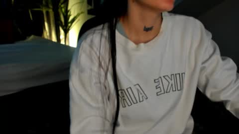 Snapshot of mari_salgado chatting on 10/10/25, 11:09 mari_salgado online show from 10/10/25, 11:09