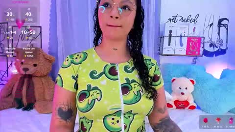 Mari Sweett  online show from 03/15/26, 08:15