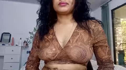 Snapshot of maria441958 chatting on 11/18/25, 07:40 maria441958 online show from 11/18/25, 07:40