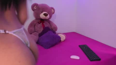 Snapshot of maria_alejita chatting on 09/12/25, 04:29 alejita  independent online show from 09/12/25, 04:29