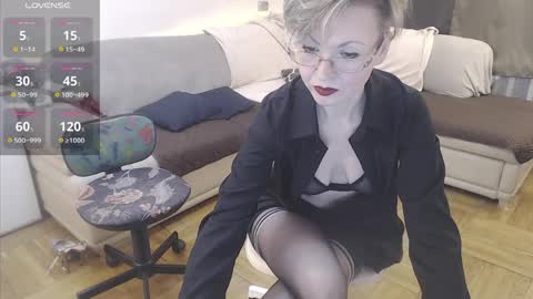 Mari online show from 04/02/26, 10:57