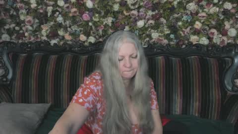 Maria online show from 04/01/26, 10:51