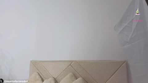 Snapshot of mariafer05 chatting on 12/24/24, 07:00 Maria Fer online show from 12/24/24, 07:00