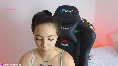 Snapshot of mariafer05 chatting on 12/30/24, 05:02 Maria Fer online show from 12/30/24, 05:02