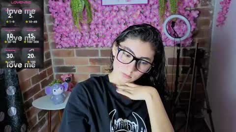 Snapshot of mariagh_ chatting on 04/22/26, 07:59 Maria online show from 04/22/26, 07:59