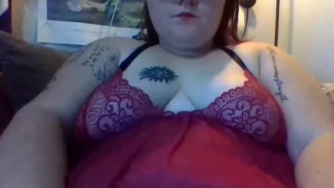 mariahensen online show from 11/02/25, 03:31