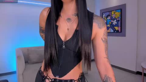 MARIA HERRERA  online show from 09/23/25, 09:51