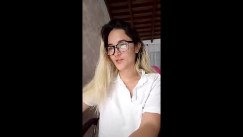 mariam_arango online show from 01/13/26, 04:07