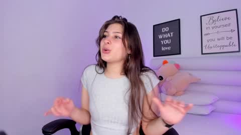 Snapshot of mariam_scott18 chatting on 12/04/24, 11:57 Mariam online show from 12/04/24, 11:57