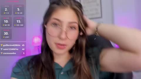 Snapshot of mariam_scott18 chatting on 02/19/25, 01:18 Mariam online show from 02/19/25, 01:18